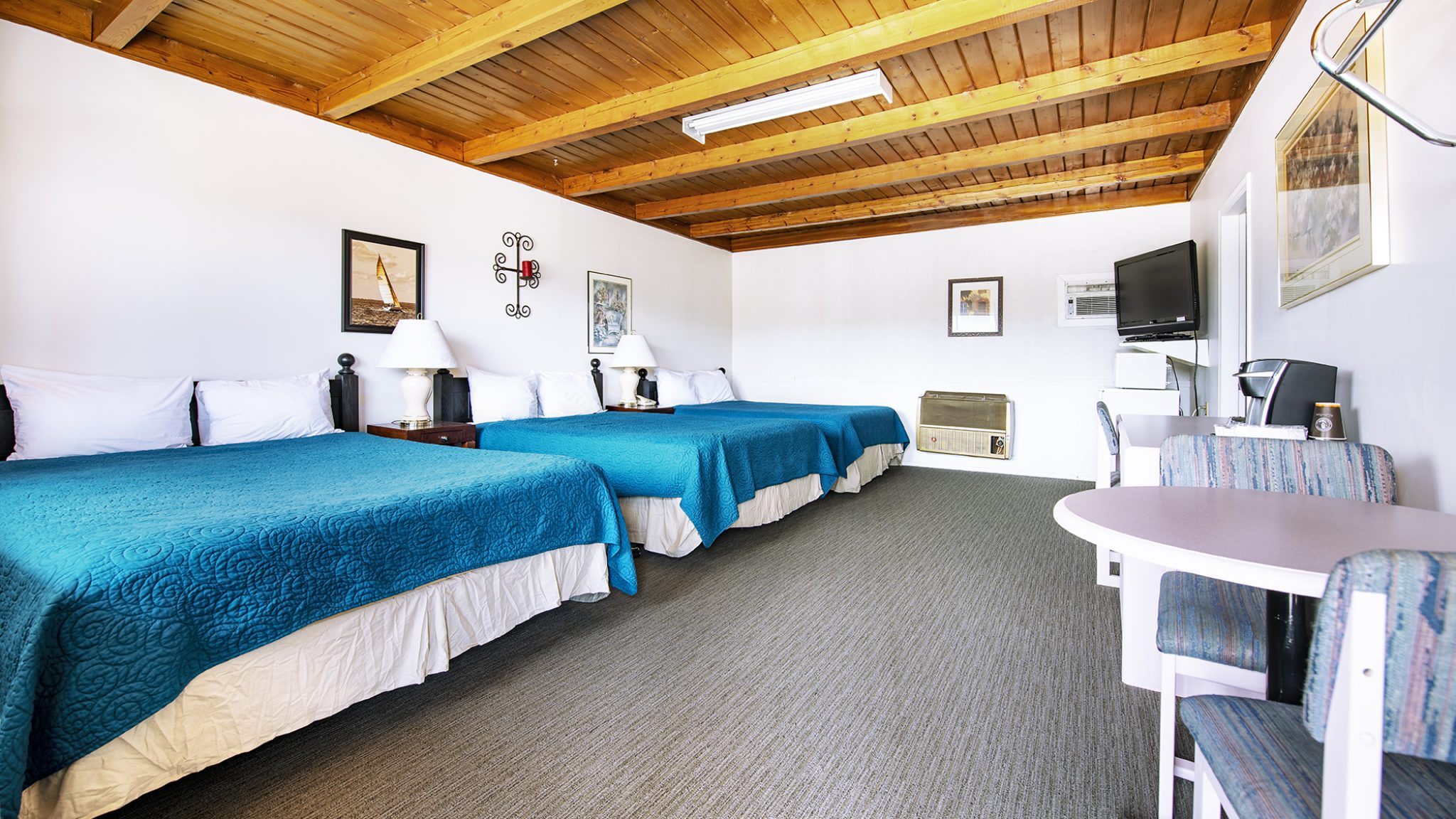 Kootenay Country Inn