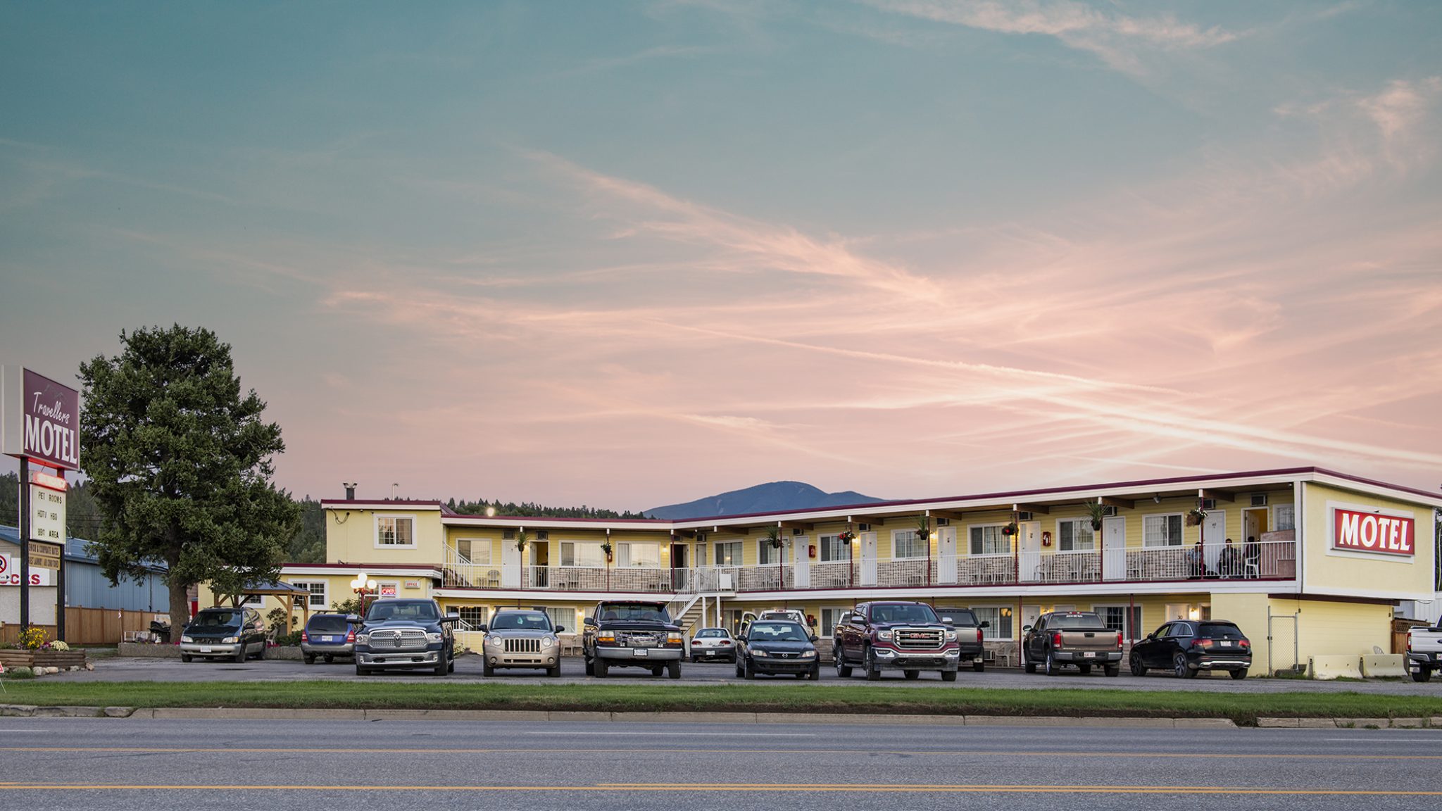 CBK Tourism Travellers Motel 8571 WEB