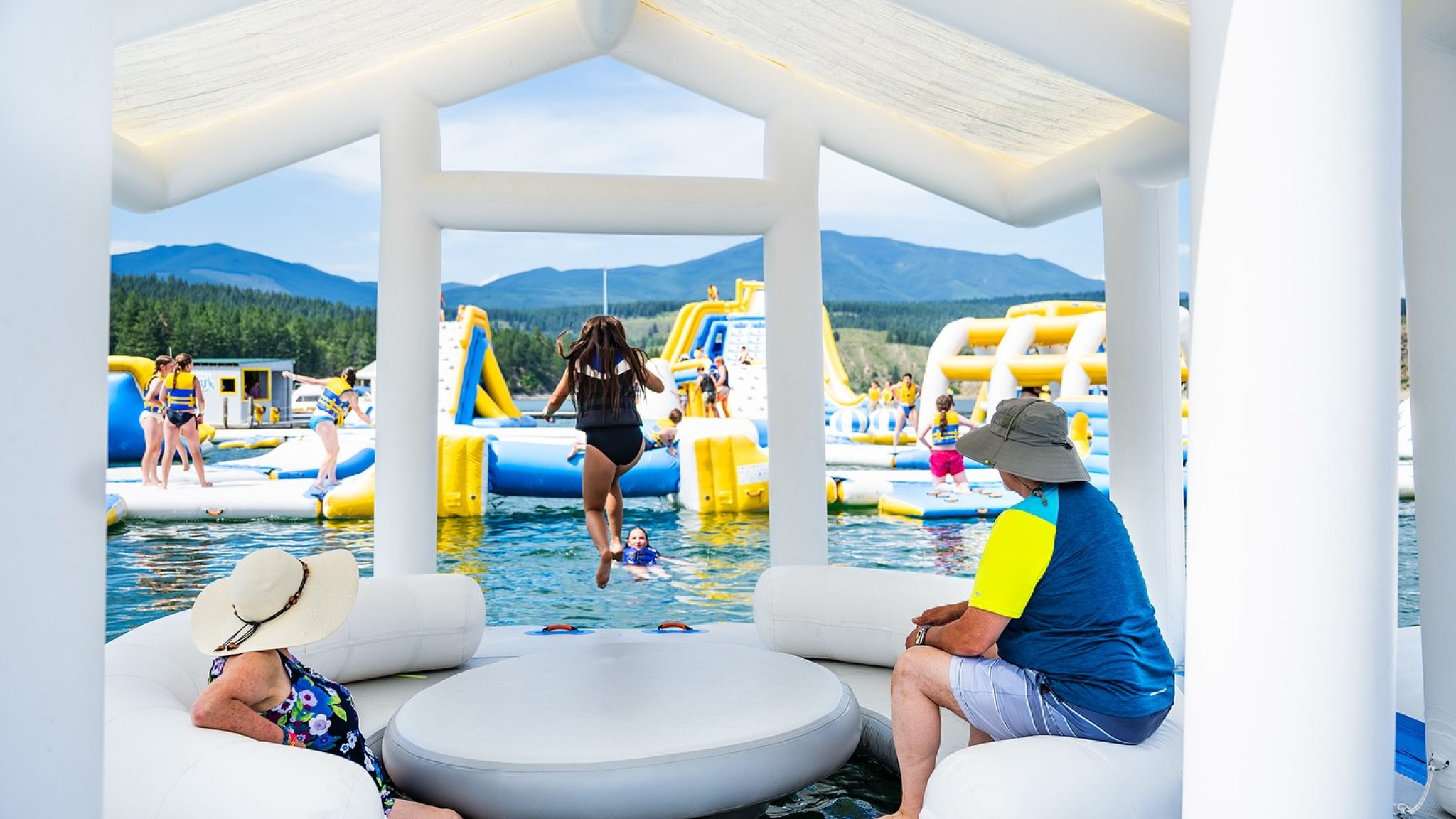 Sunshine Marina and Houseboats