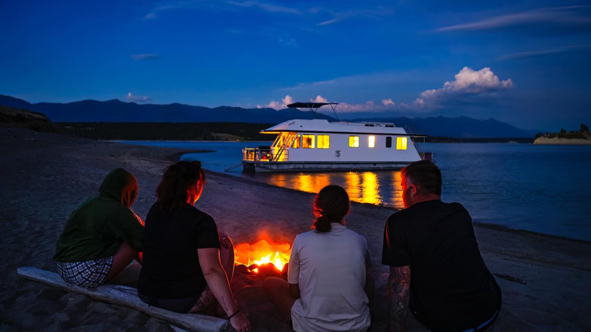 Sunshine Marina and Houseboats